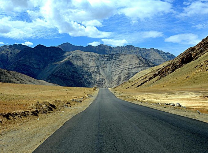 Kashmir Perfect Holidays KP Holidays Srinagar Kashmir +91-194-2000240 / 94199 00101