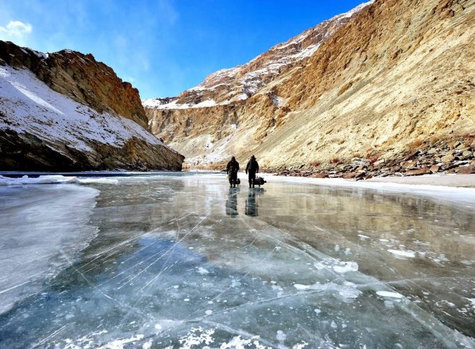 Kashmir Perfect Holidays KP Holidays Srinagar Kashmir +91-194-2000240 / 94199 00101